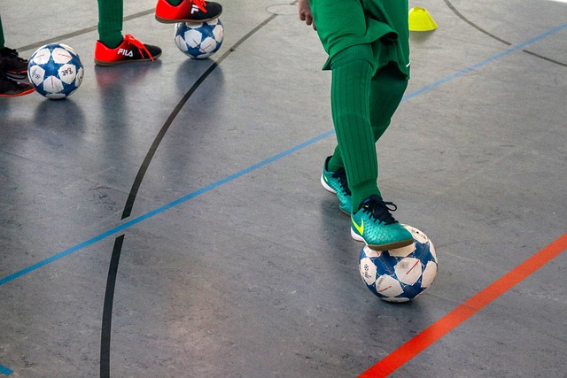 英格兰官方：戈登和波普因伤退出名单，查洛巴和特拉福德入替